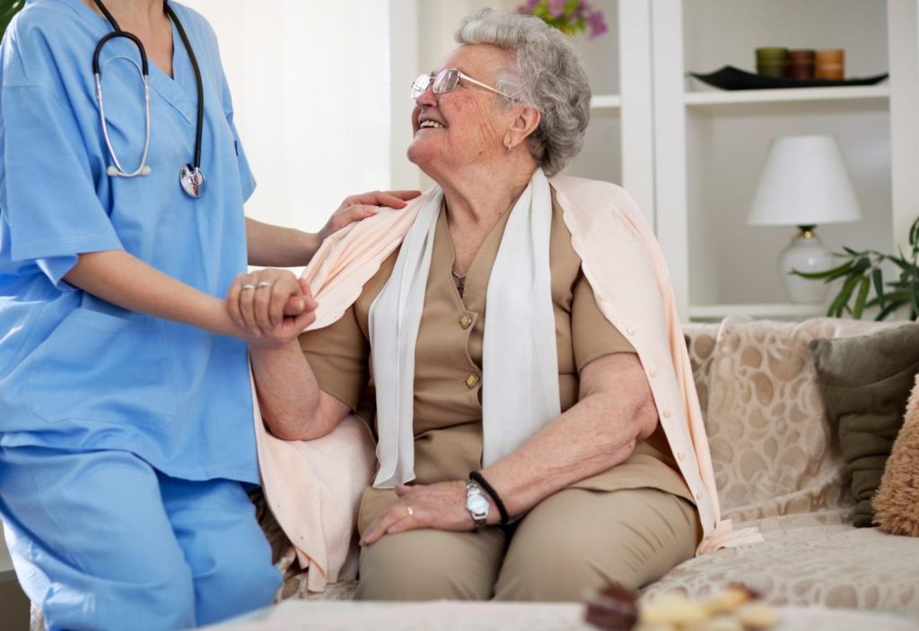 Benefits of a Skilled Nursing Facility for Seniors